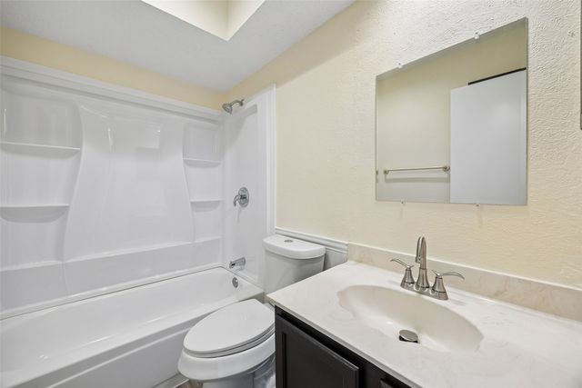 7606 Clairmont Avenue, Rowlett, TX 75089