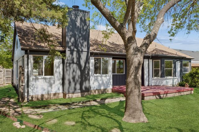 7606 Clairmont Avenue, Rowlett, TX 75089