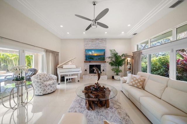 485 PARK AVENUE, Belleair, FL 33756