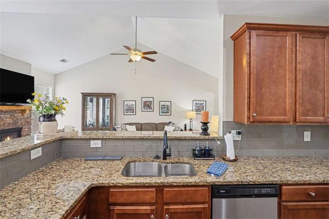 720 Hot Springs Trail, Mcdonough, GA 30252