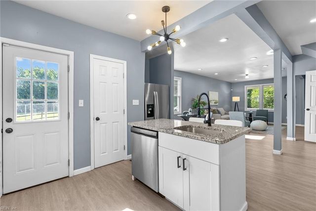 1050 Vista ST, Norfolk, VA 23504