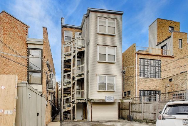 722 W Oakdale Avenue 1R, Chicago, IL 60657