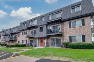 872 S Plum Grove Road 305, Palatine, IL 60067