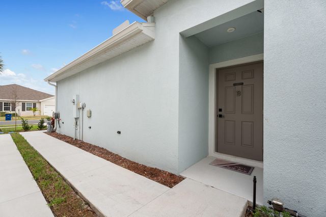 271 Raspberry Road, Fort Pierce, FL 34981
