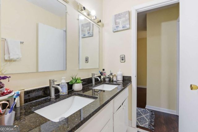 2524 Bradford Square NE, Atlanta, GA 30345