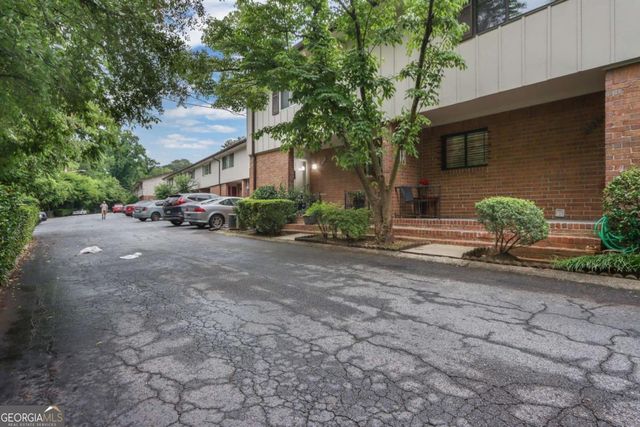 2524 Bradford Square NE, Atlanta, GA 30345