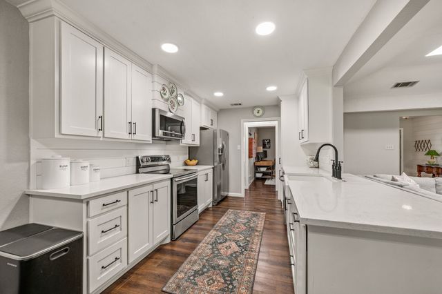 1337 Storm Drive, Bedford, TX 76022