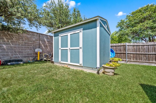 1337 Storm Drive, Bedford, TX 76022