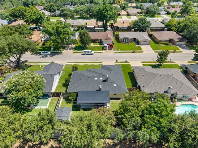 1337 Storm Drive, Bedford, TX 76022