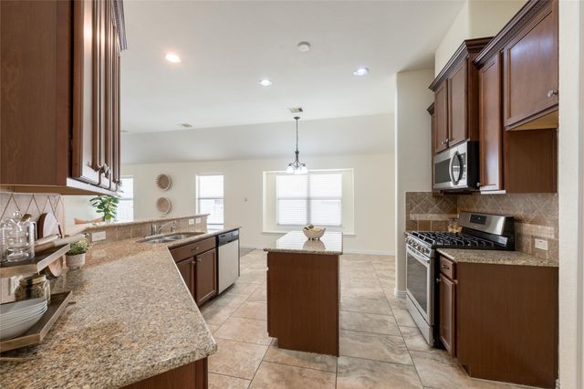 17831 Bella Ava Drive, Tomball, TX 77377