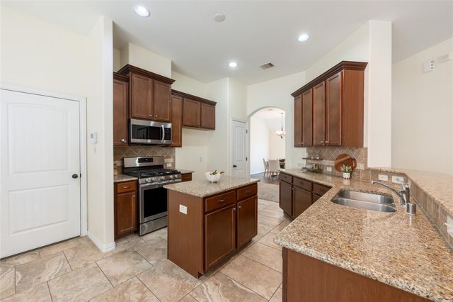 17831 Bella Ava Drive, Tomball, TX 77377