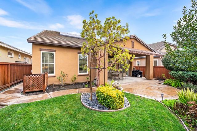 1033 Malbec Ln, Brentwood, CA 94513