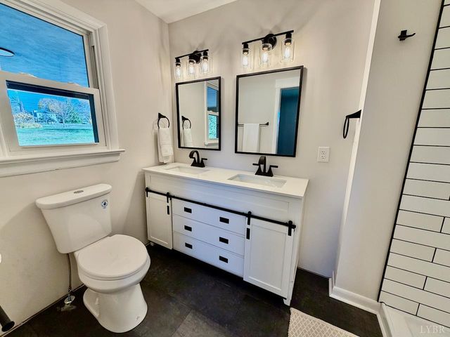 333 N Main Street, Amherst, VA 24521