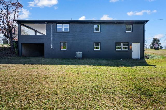 333 N Main Street, Amherst, VA 24521