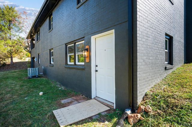 333 N Main Street, Amherst, VA 24521