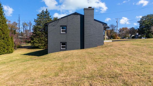 333 N Main Street, Amherst, VA 24521