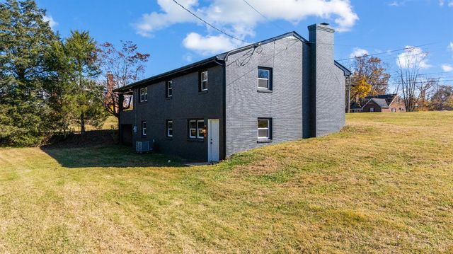 333 N Main Street, Amherst, VA 24521