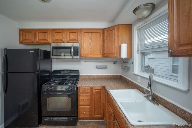 21328 Audette Street, Dearborn, MI 48124