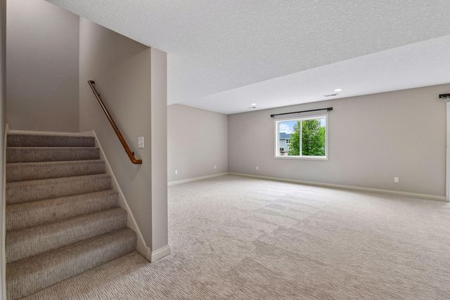 2715 Fieldstone Drive, Victoria, MN 55386