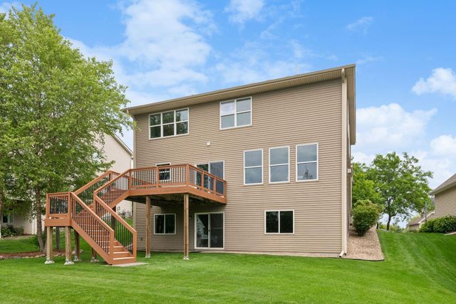 2715 Fieldstone Drive, Victoria, MN 55386