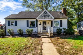 1253 ELMHURST Drive, Weirton, WV 26062