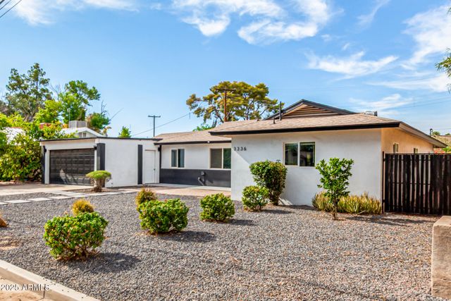 3336 E EARLL Drive, Phoenix, AZ 85018