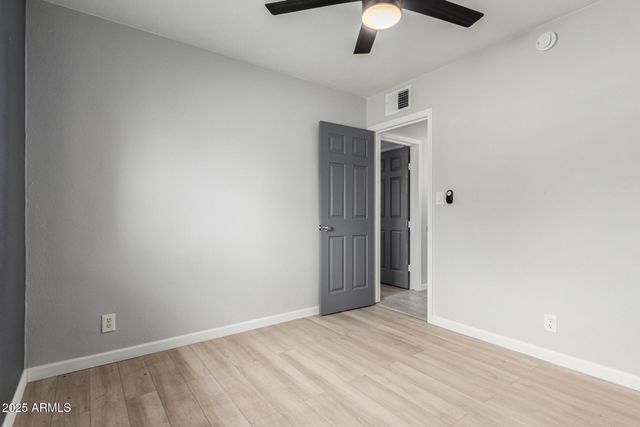 3336 E EARLL Drive, Phoenix, AZ 85018