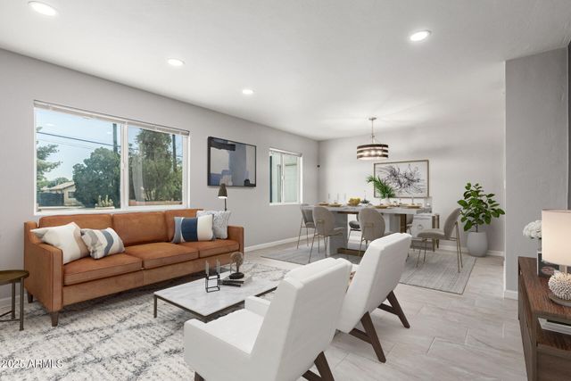 3336 E EARLL Drive, Phoenix, AZ 85018