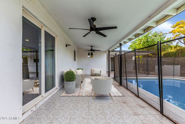 3336 E EARLL Drive, Phoenix, AZ 85018