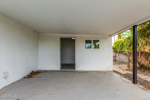 3336 E EARLL Drive, Phoenix, AZ 85018