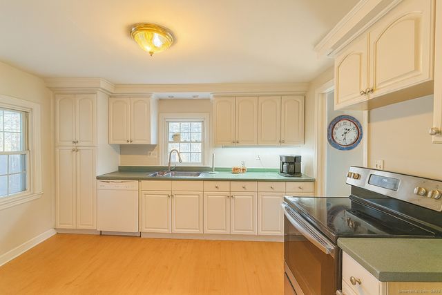 118 Maple Avenue, Windsor, CT 06095