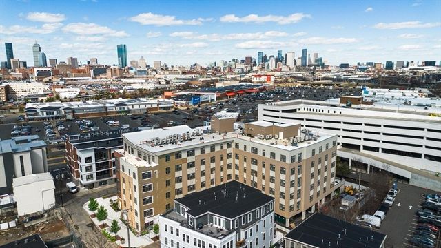 75 Willow Ct 510, Boston, MA 02125