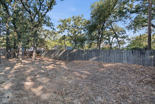 1837 Jennifer Court A, Pelican Bay, TX 76020