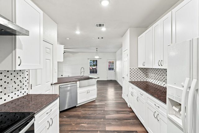 1837 Jennifer Court A, Pelican Bay, TX 76020