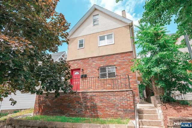 18 Van Rensselear Street, Belleville, NJ 07109