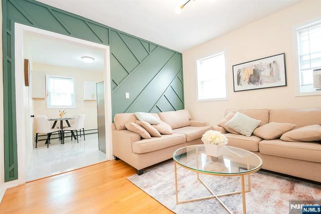 18 Van Rensselear Street, Belleville, NJ 07109