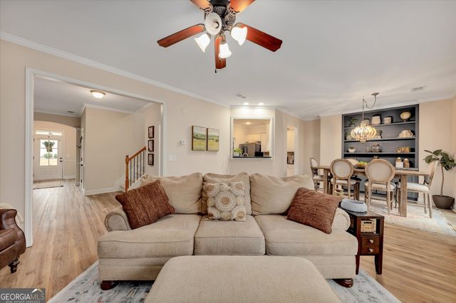 294 Ascott Lane, Woodstock, GA 30189