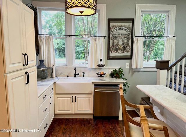 604 Court Street, Hattiesburg, MS 39401