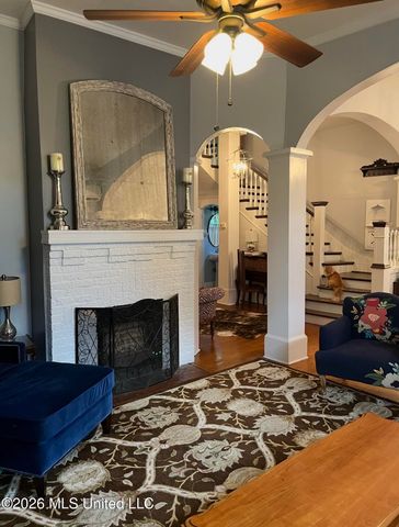 604 Court Street, Hattiesburg, MS 39401