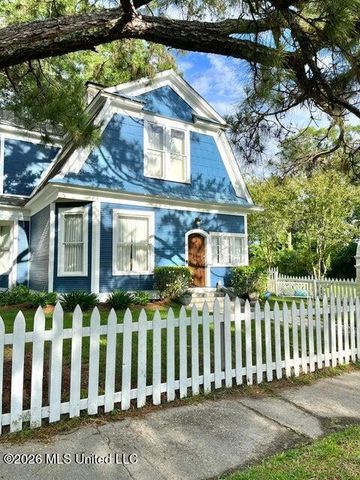 604 Court Street, Hattiesburg, MS 39401