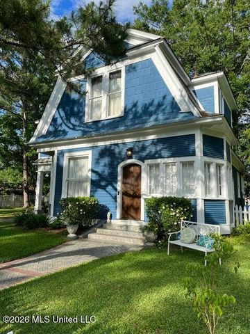 604 Court Street, Hattiesburg, MS 39401