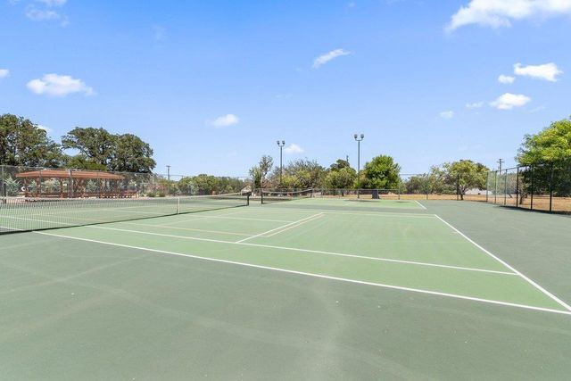 334 Coventry RD, Spicewood, TX 78669