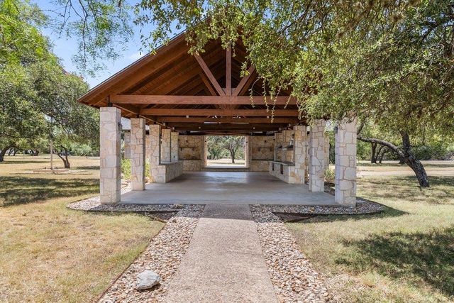334 Coventry RD, Spicewood, TX 78669