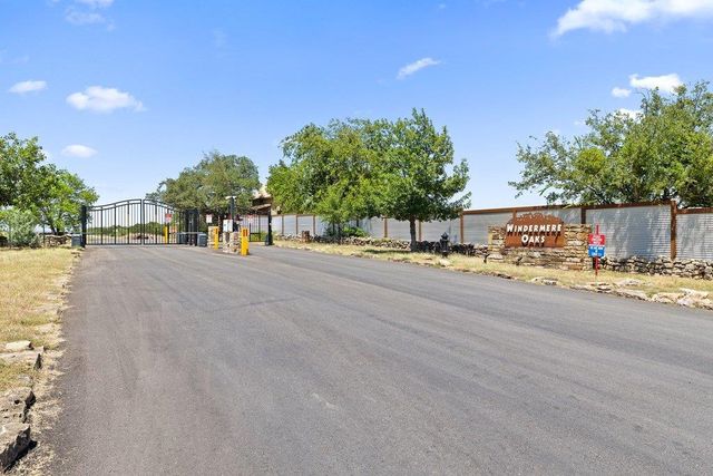 334 Coventry RD, Spicewood, TX 78669