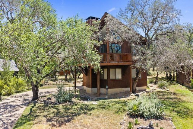 334 Coventry RD, Spicewood, TX 78669