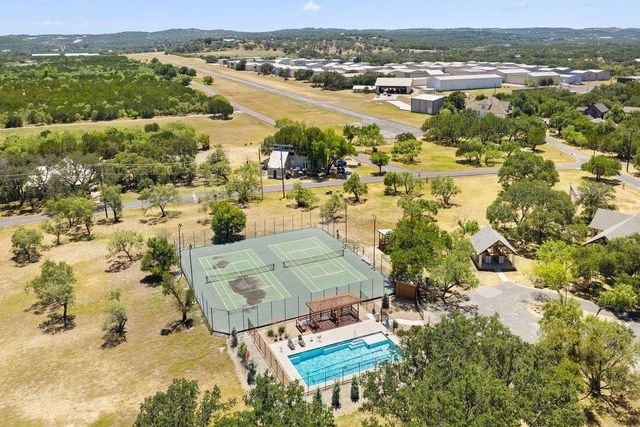 334 Coventry RD, Spicewood, TX 78669