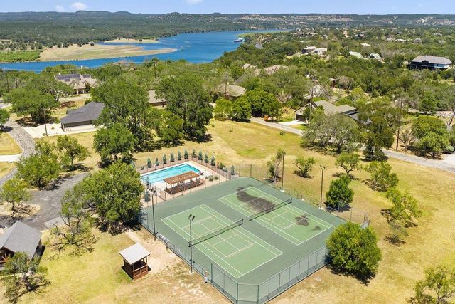 334 Coventry RD, Spicewood, TX 78669