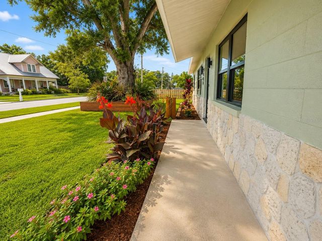 7001 59TH STREET N, Pinellas Park, FL 33781