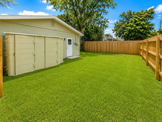 7001 59TH STREET N, Pinellas Park, FL 33781