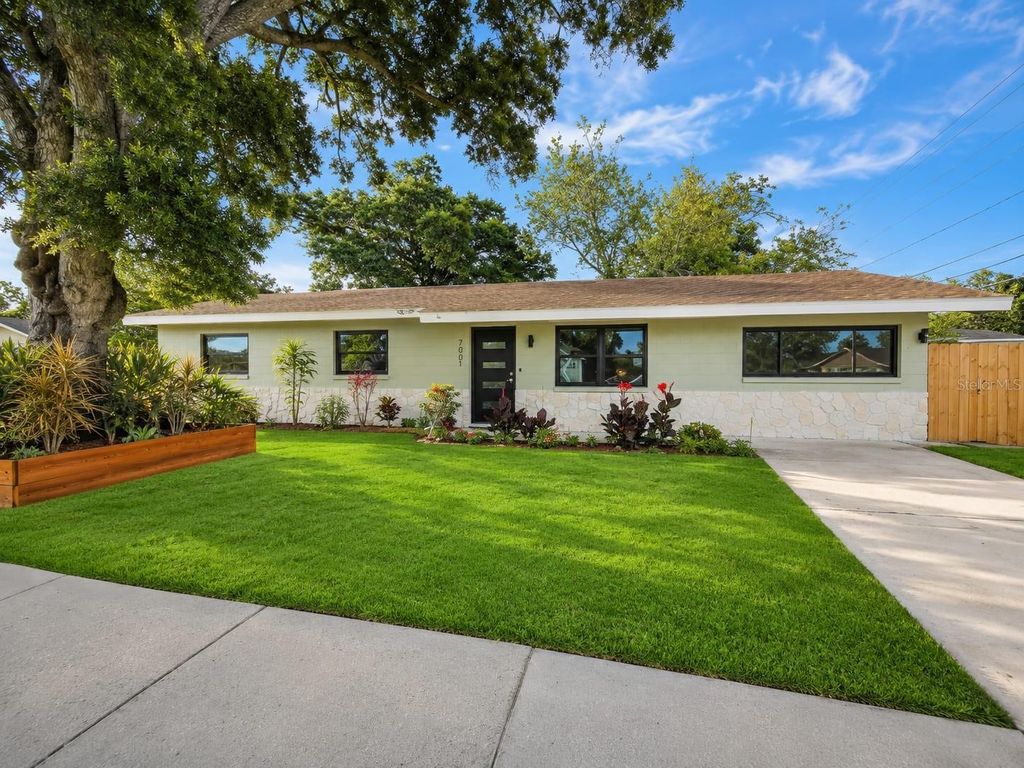 7001 59TH STREET N, Pinellas Park, FL 33781